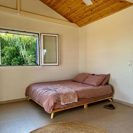 Ef Zin - Zaga House Koróni