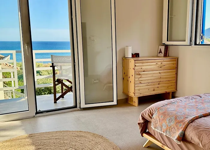 Ef Zin - Zaga House Hébergement de vacances Koróni